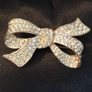 Nina Ricci Crystal Bow Pin